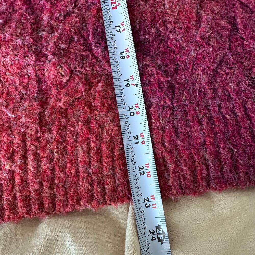 Universal Thread Sweater - Picture 7 of 7
